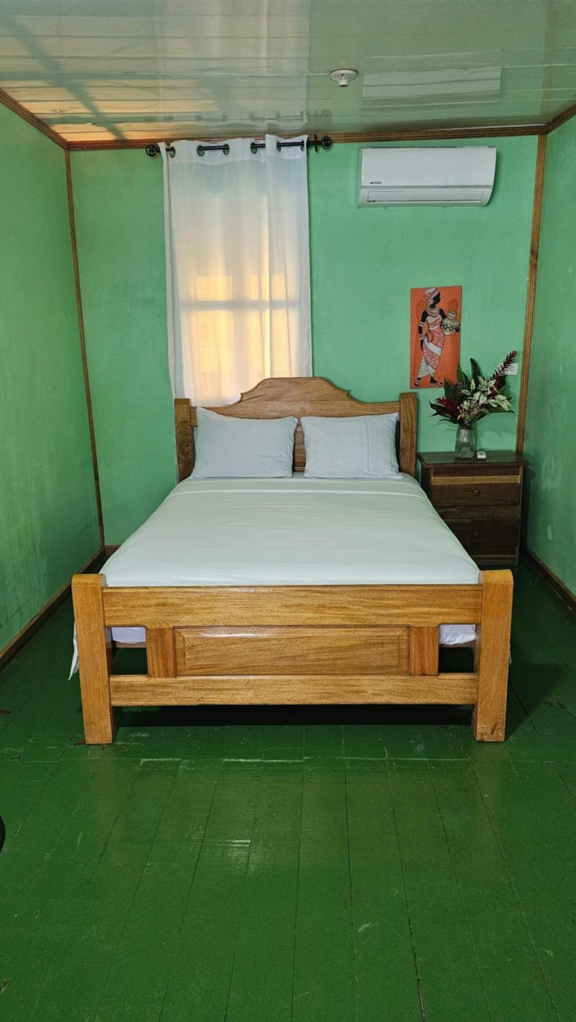 Bastimentos Hill Guest House Bocas del Toro Zewnętrze zdjęcie